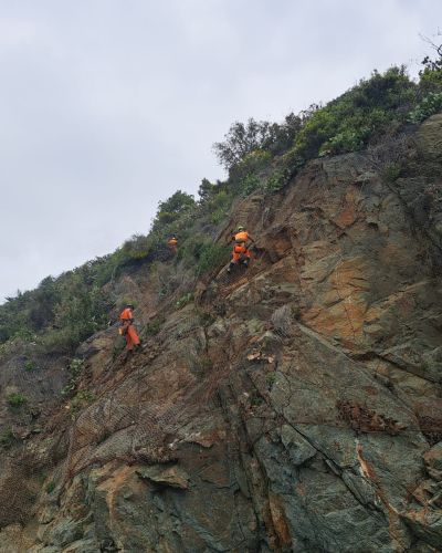 EMMEBI CONSOLIDAMENTI - Reti su scarpata